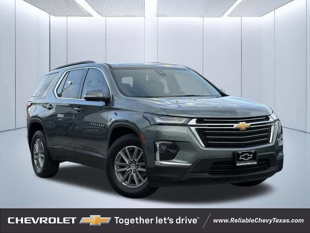 Used 2022 Chevrolet Traverse LT FWD video 1