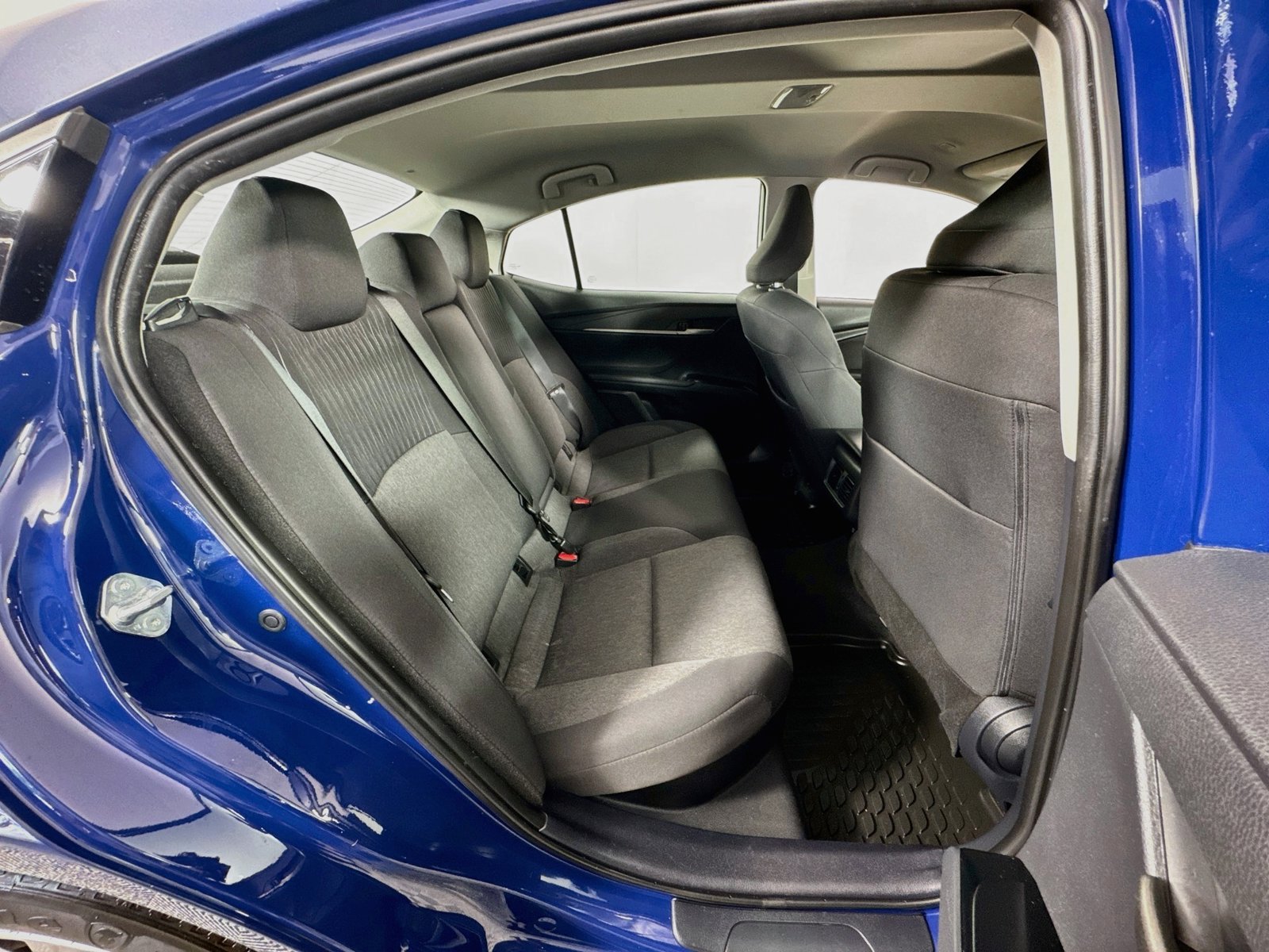 Used 2025 Toyota Camry LE w/ Convenience Package AWD/4WD image 27