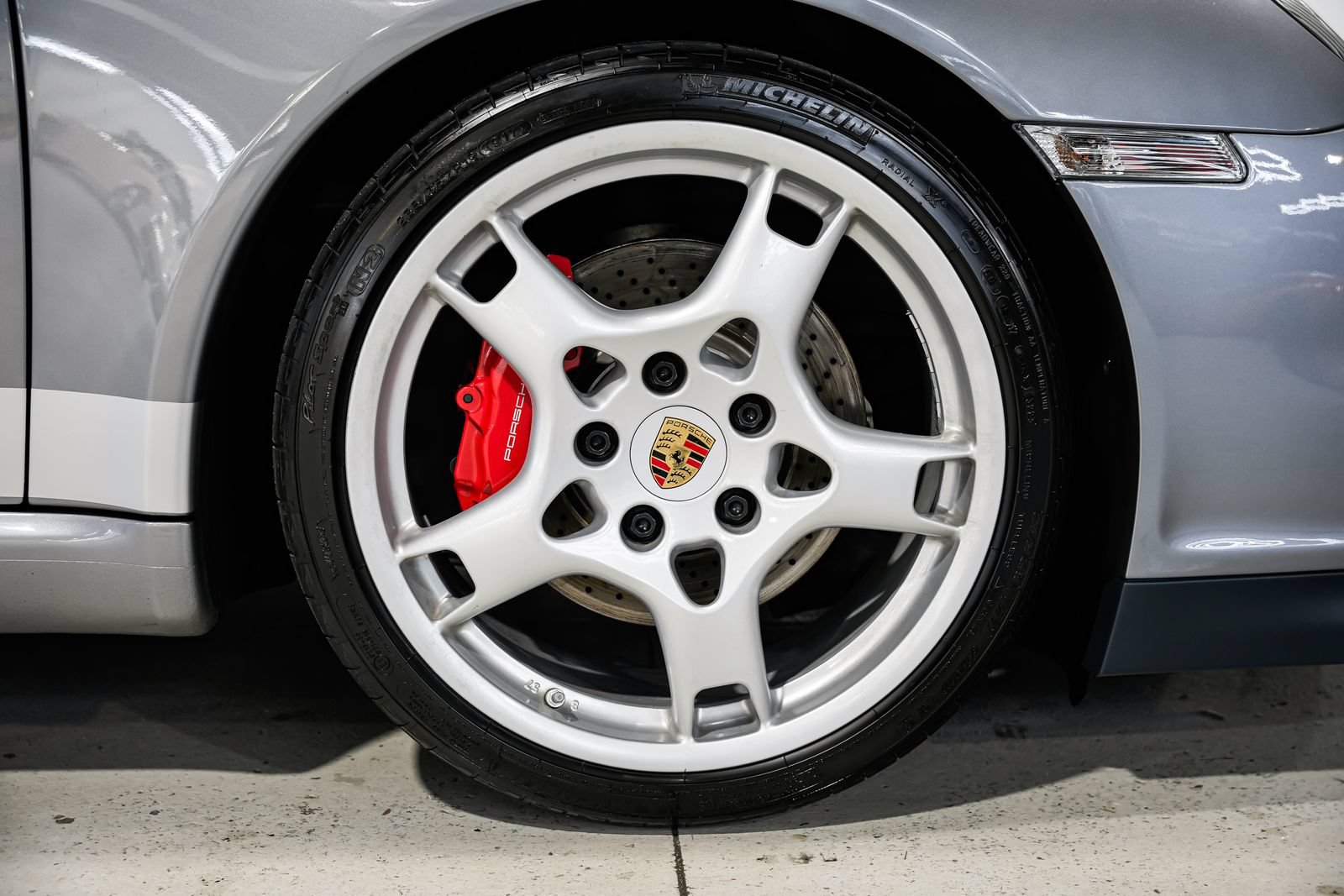 Used 2005 Porsche 911 Carrera S RWD image 47