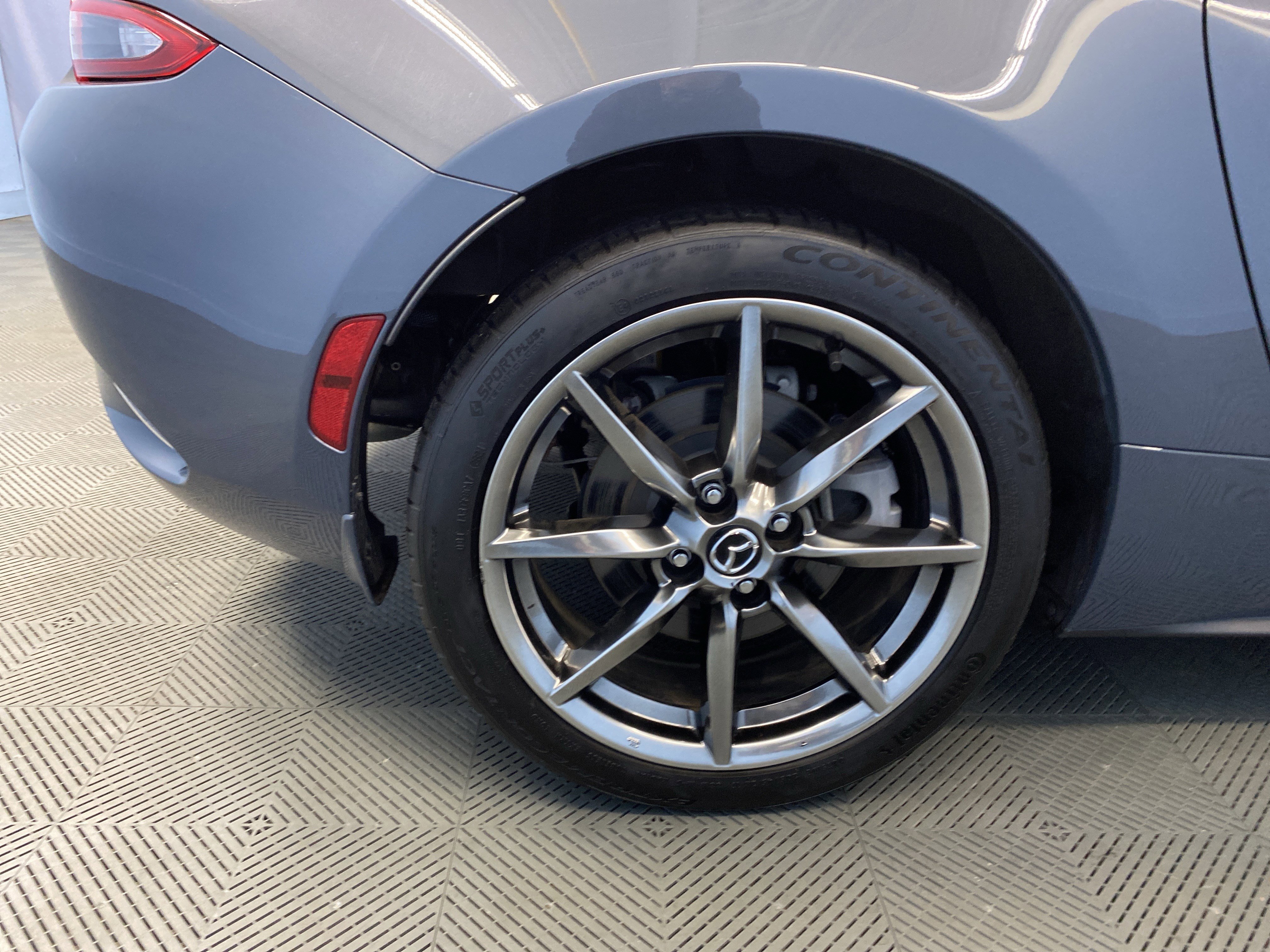 Used 2021 MAZDA MX-5 Miata RF Grand Touring image 25