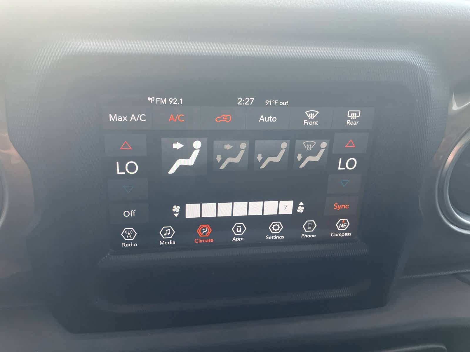 Used 2020 Jeep Wrangler Unlimited Sahara AWD/4WD image 21