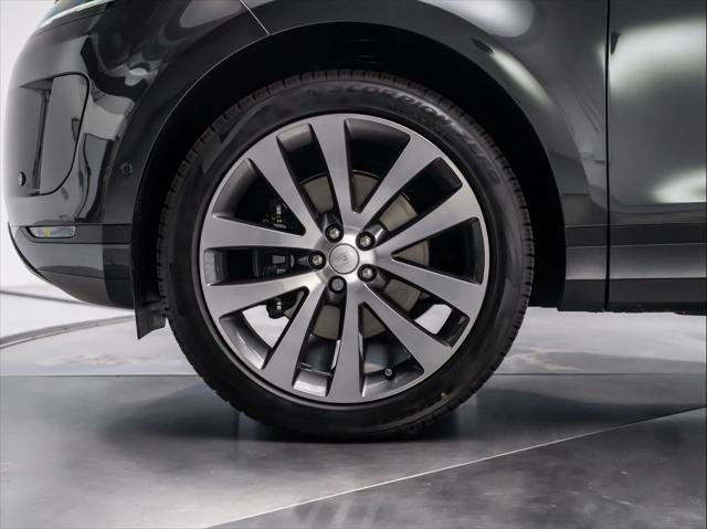 New 2026 Land Rover Range Rover Evoque S AWD/4WD image 11