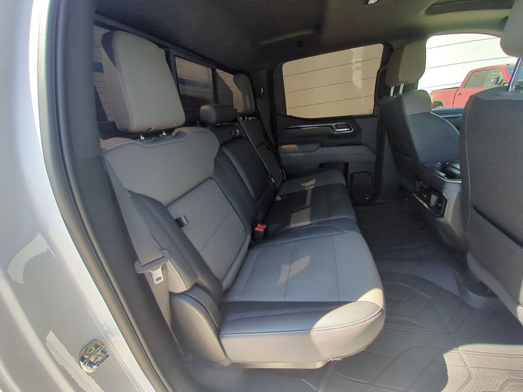 Used 2023 Chevrolet Silverado 1500 ZR2 w/ Technology Package AWD/4WD image 33