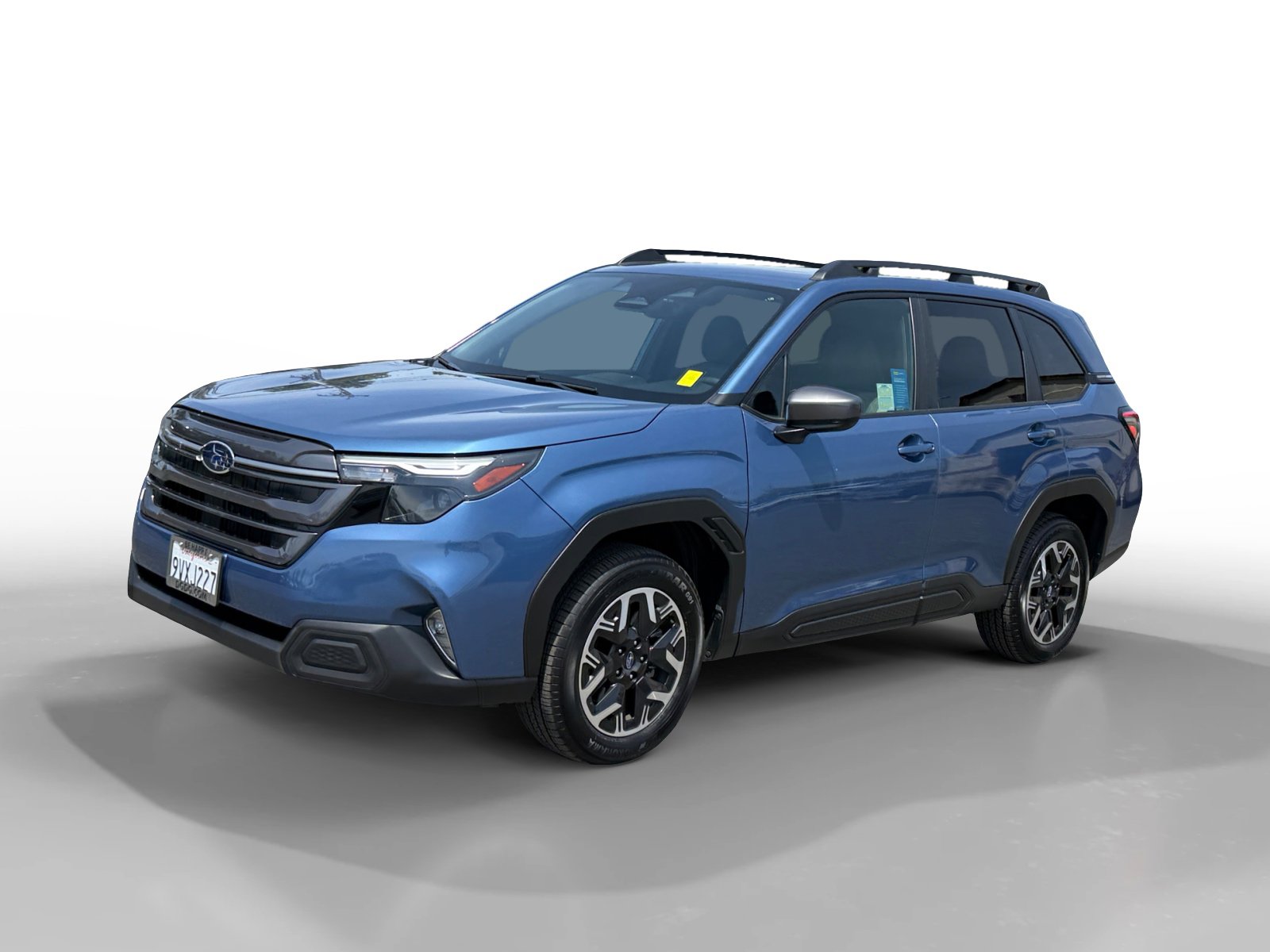 Used 2025 Subaru Forester Premium AWD/4WD image 1