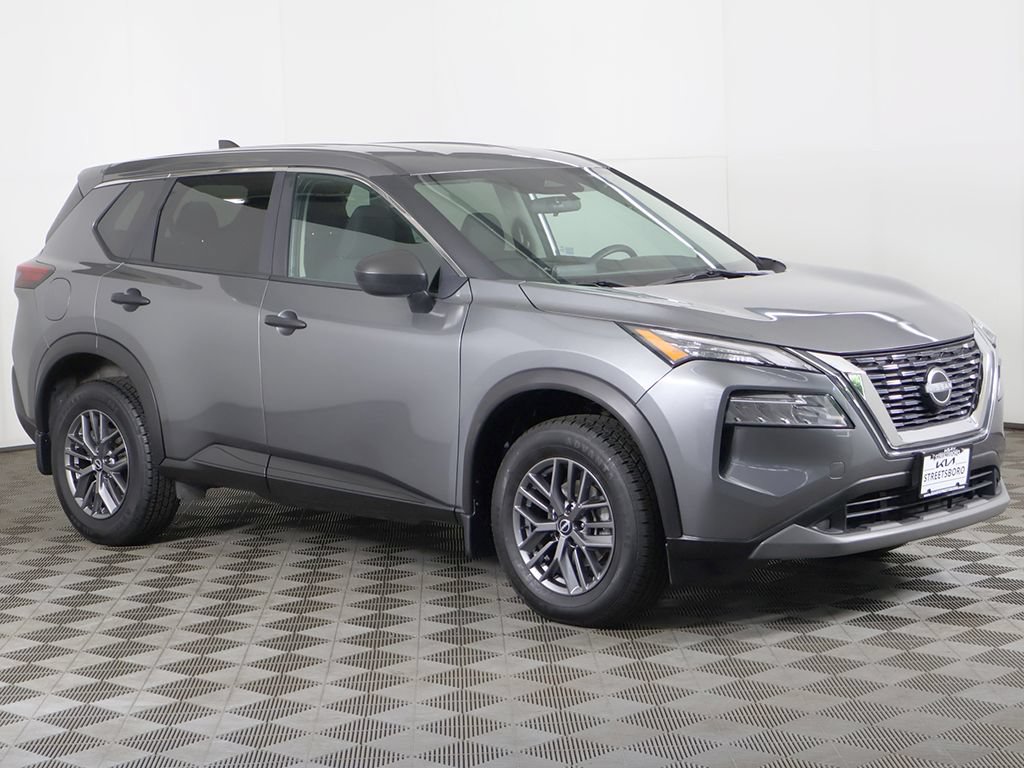 Used 2023 Nissan Rogue S AWD/4WD image 46
