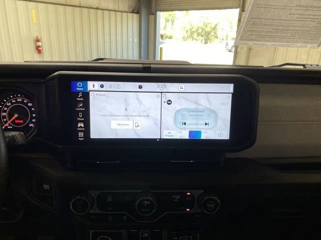 Used 2025 Jeep Wrangler Sport image 36