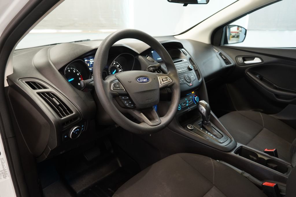 Used 2015 Ford Focus SE FWD image 7