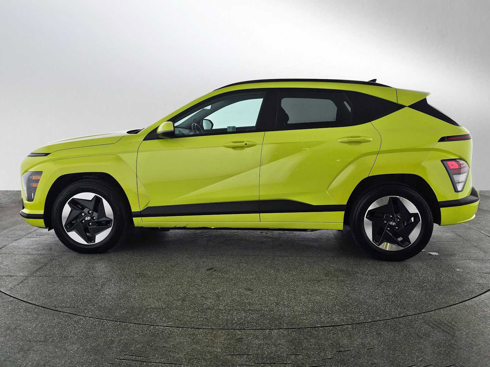 Used 2024 Hyundai Kona SEL FWD image 6