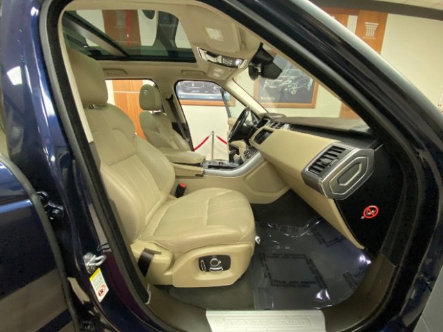 Used 2017 Land Rover Range Rover Sport HSE image 62