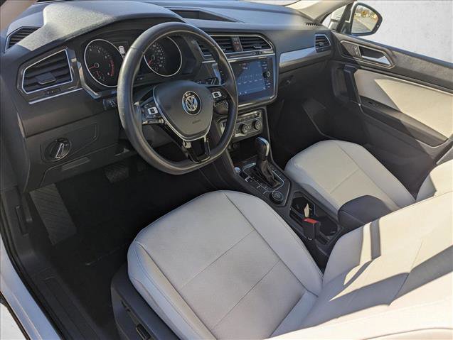 Used 2020 Volkswagen Tiguan SE image 10