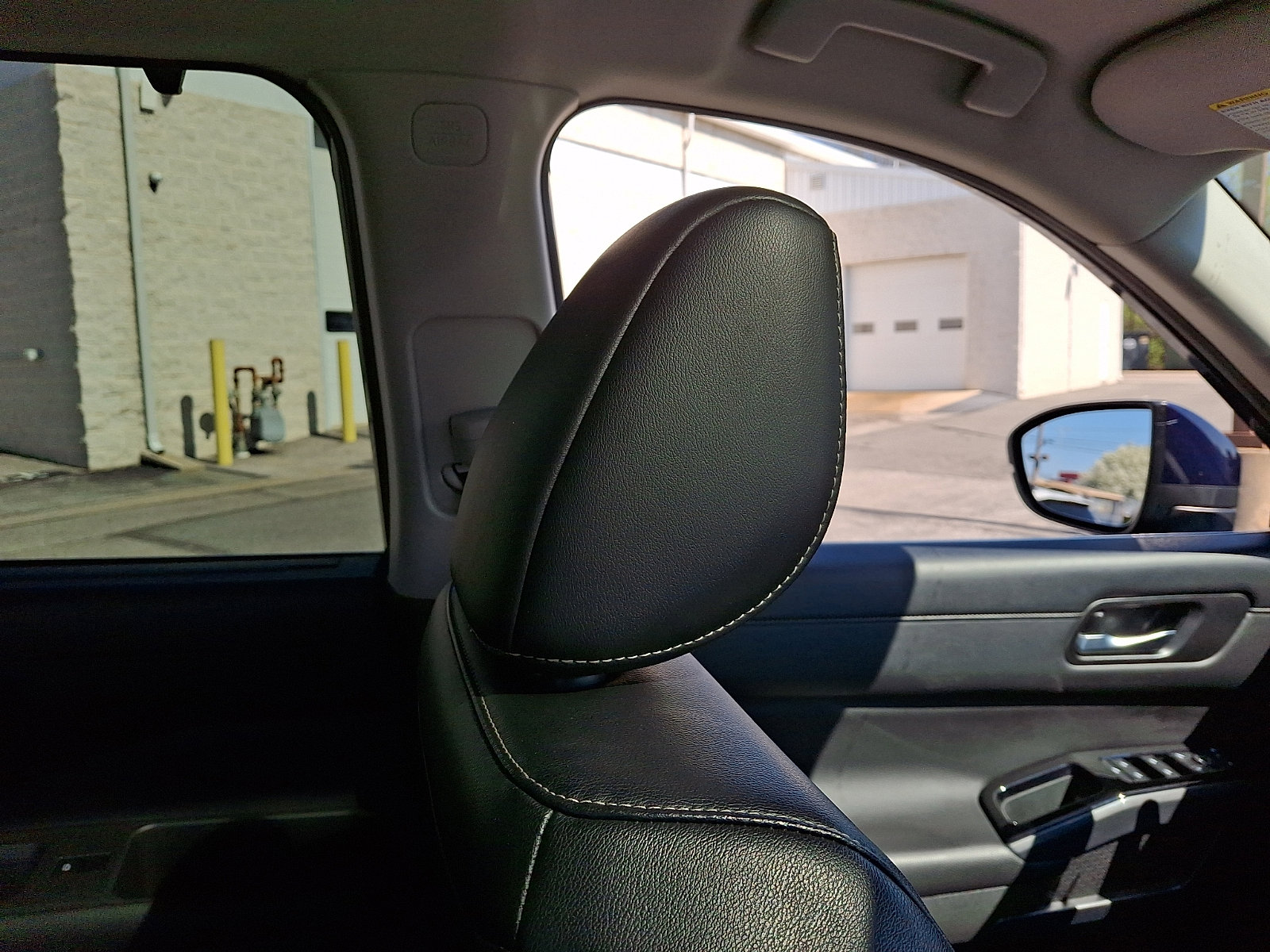 Used 2023 Nissan Pathfinder SL w/ SL Premium Package image 14