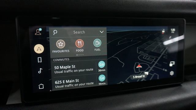 Used 2023 Land Rover Defender 90 S image 15