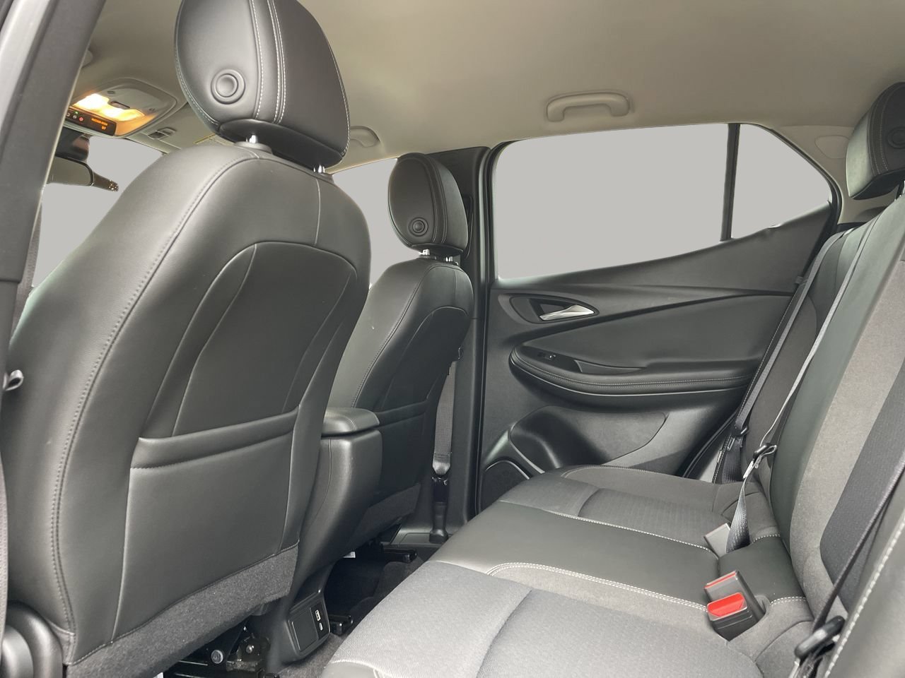 Used 2024 Buick Encore GX Preferred FWD image 16