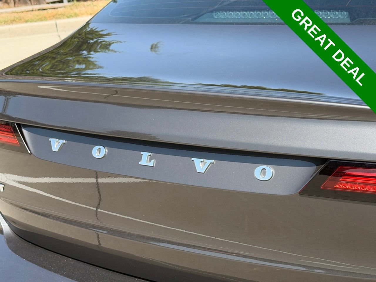 Used 2021 Volvo S90 T6 R-Design w/ Advanced Package AWD/4WD image 9