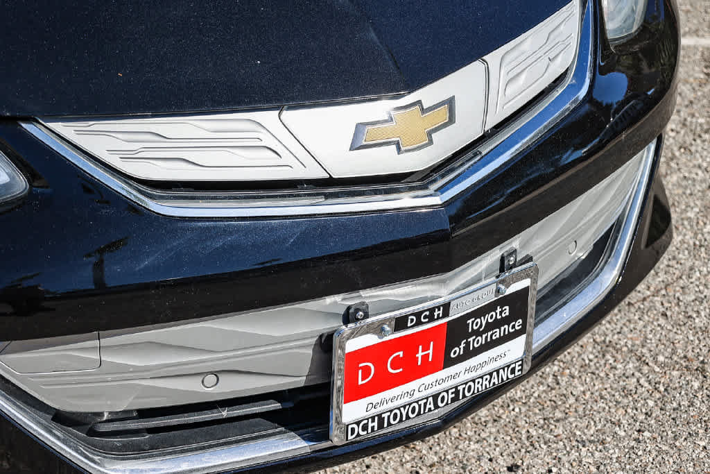 Used 2018 Chevrolet Volt Premier w/ Driver Confidence Package FWD image 11