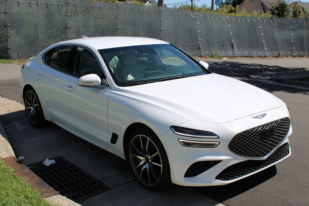 Used 2024 Genesis G70 2.5T image 4