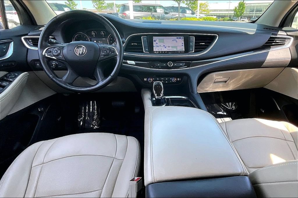 Used 2020 Buick Enclave Premium w/ Sun and Sites Package FWD image 21