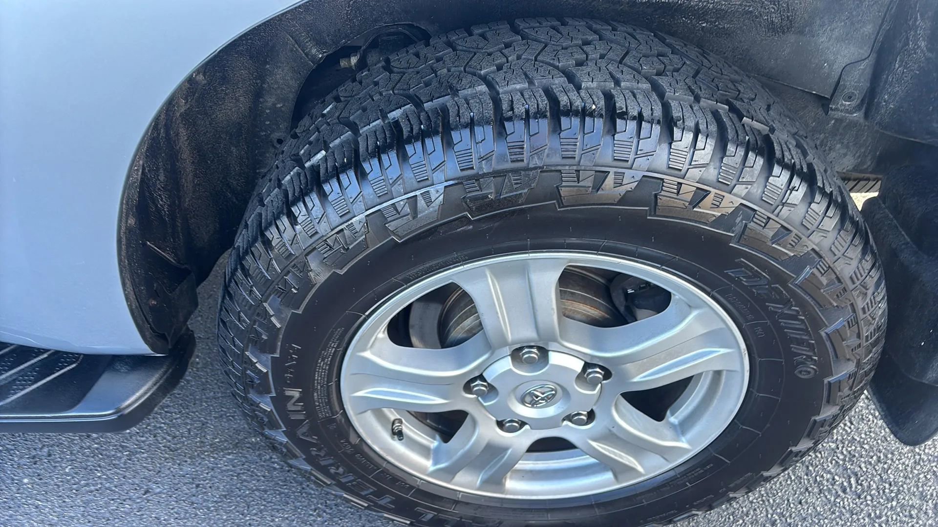 Used 2014 Toyota Sequoia SR5 image 27