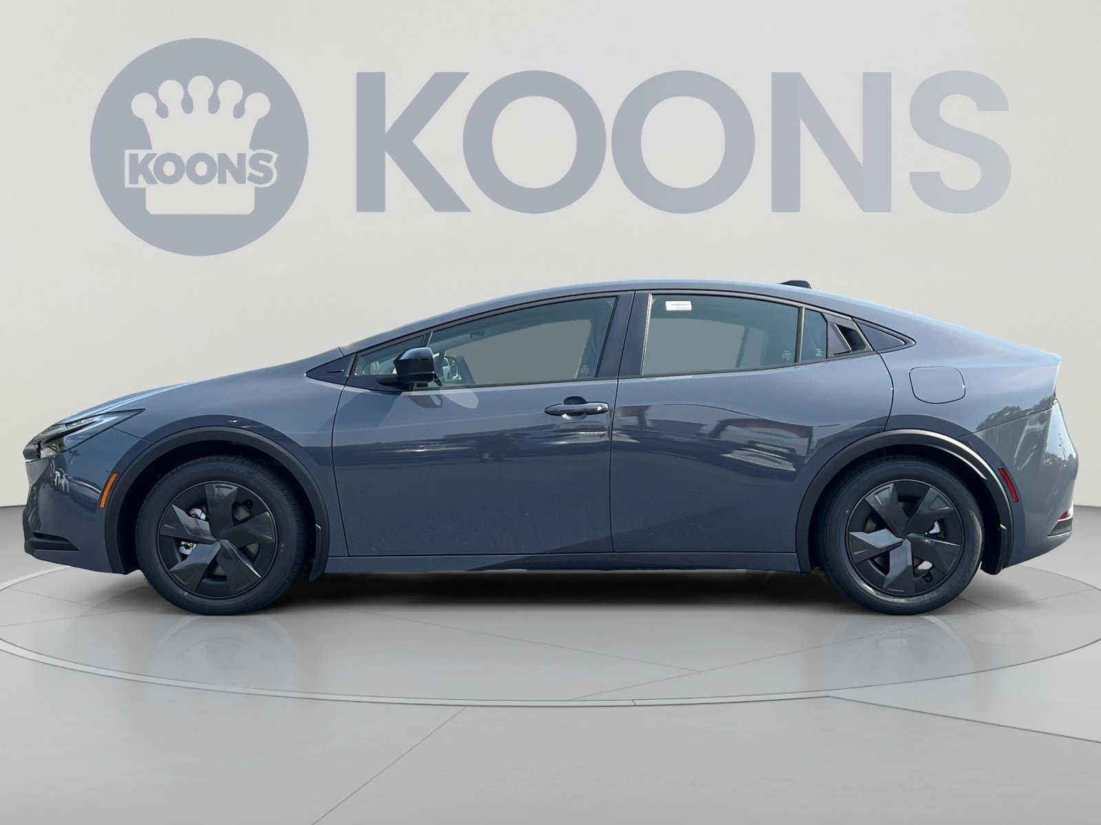 New 2026 Toyota Prius Plug-In Hybrid FWD image 2