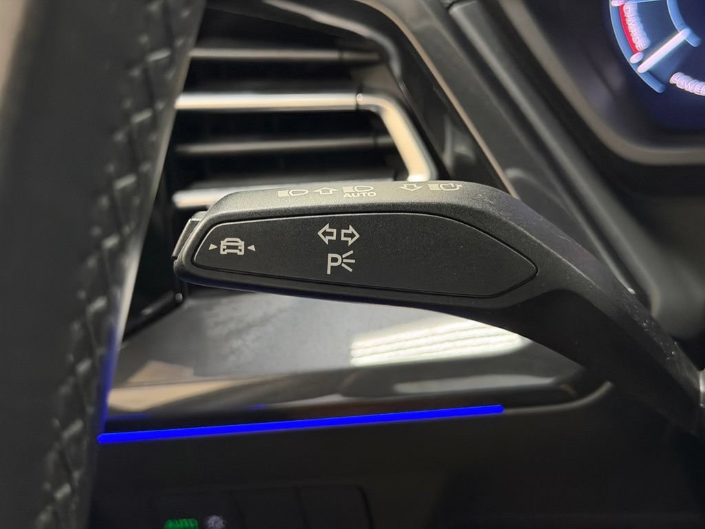 Used 2022 Audi Q4 e-tron Premium Plus AWD/4WD image 23
