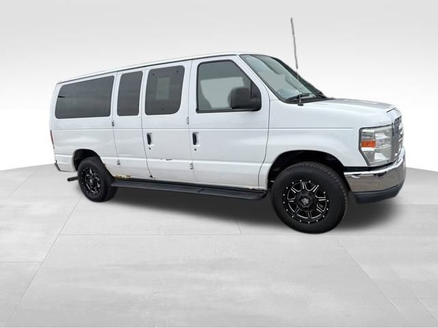 Used 2013 Ford E-350 and Econoline 350 XLT image 21