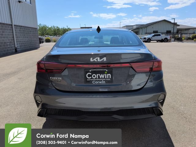 Used 2024 Kia Forte LXS w/ LXS Technology Package FWD image 4