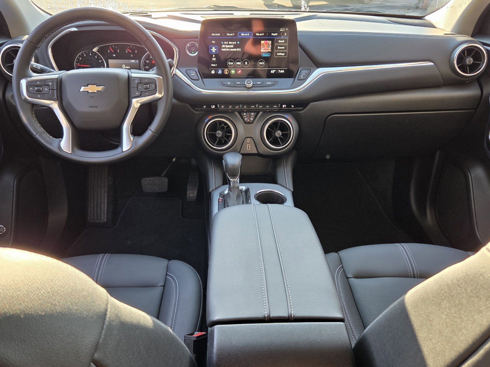 Used 2024 Chevrolet Blazer LT FWD image 16
