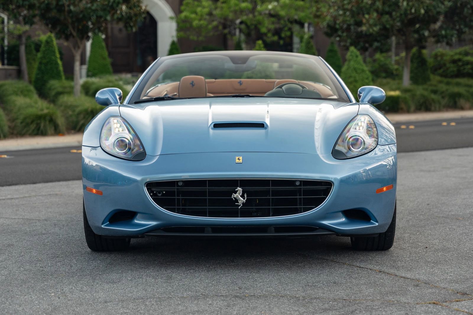 Used 2010 Ferrari California RWD image 69