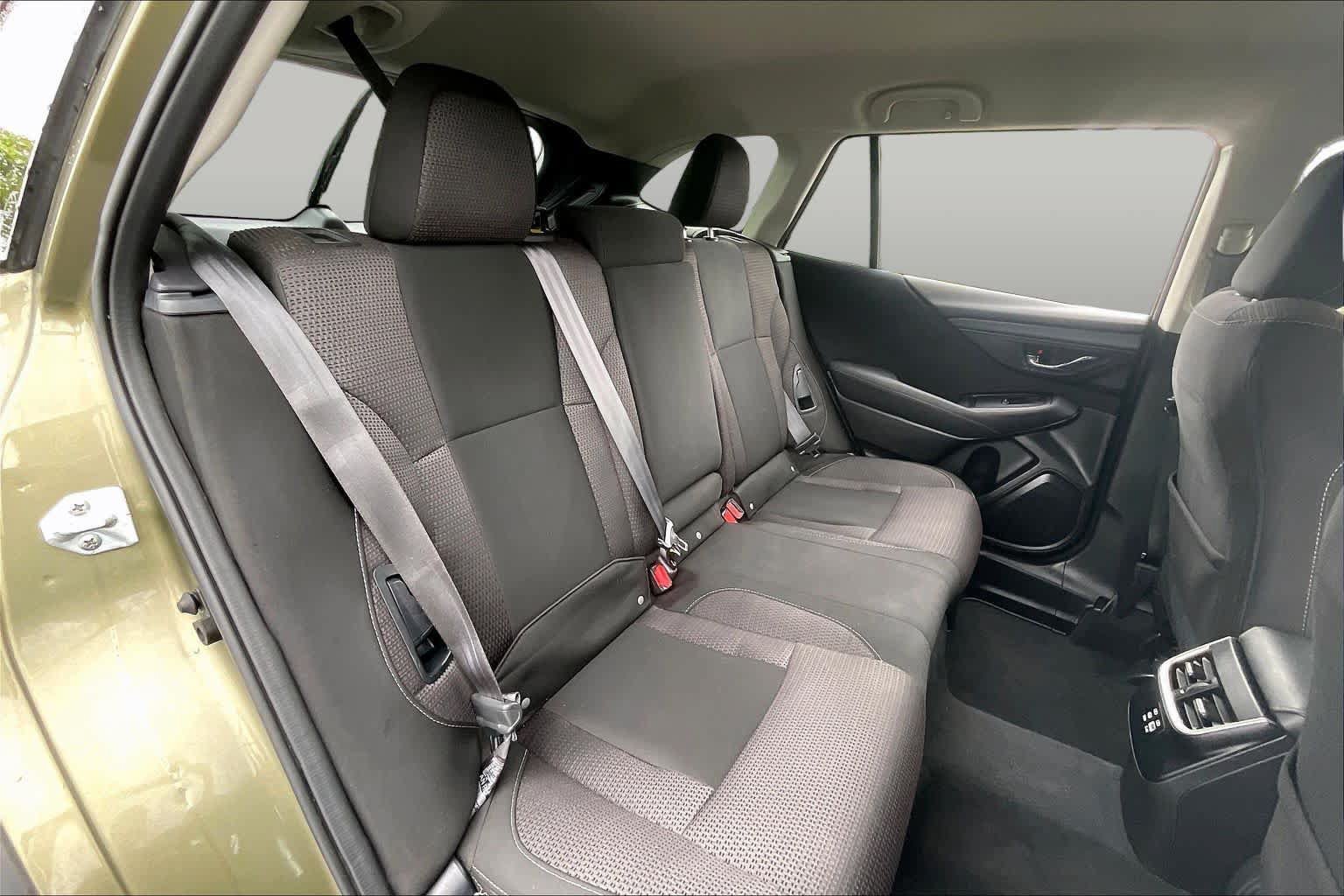 Used 2023 Subaru Outback Premium AWD/4WD image 18