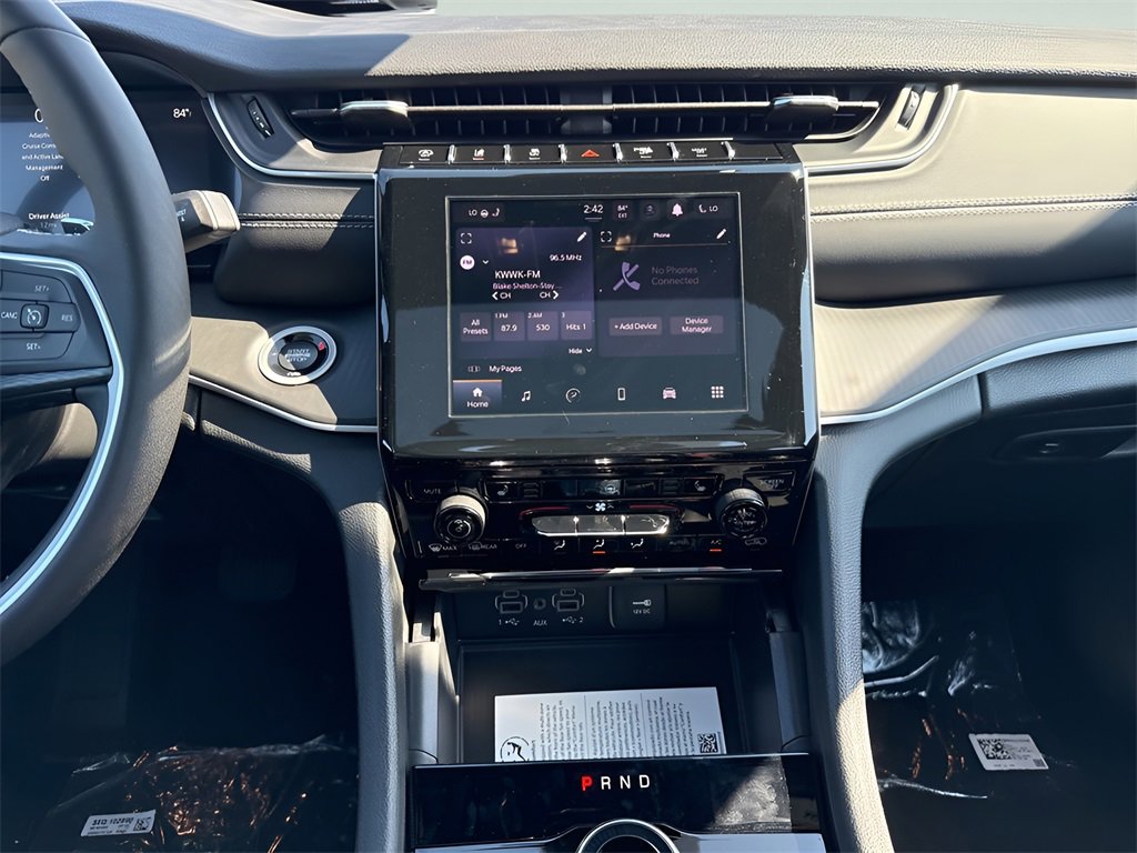 New 2025 Jeep Grand Cherokee L Altitude image 15