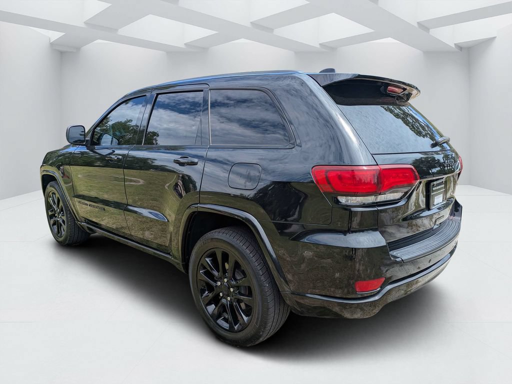 Used 2019 Jeep Grand Cherokee Altitude RWD image 5