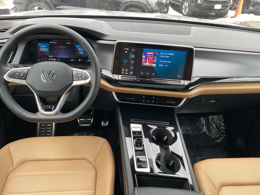 Used 2025 Volkswagen Atlas Cross Sport SEL R-Line image 9