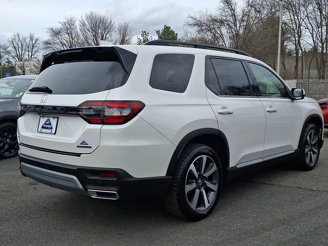 Certified 2023 Honda Pilot Touring image 6