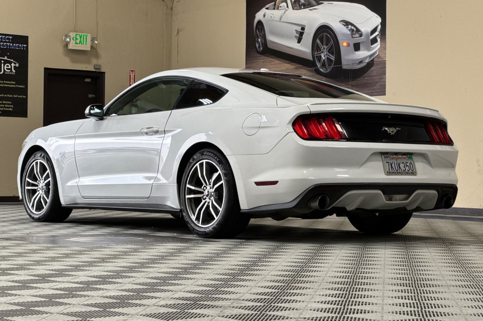 Used 2015 Ford Mustang Premium RWD image 6