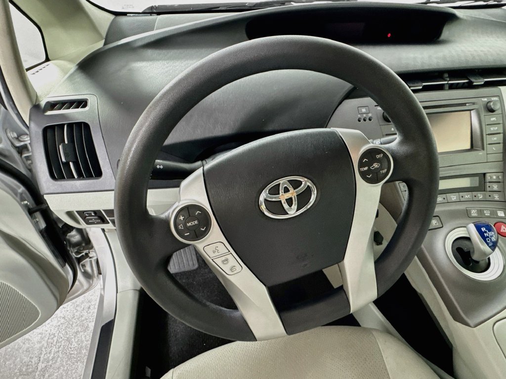 Used 2013 Toyota Prius Three FWD image 11