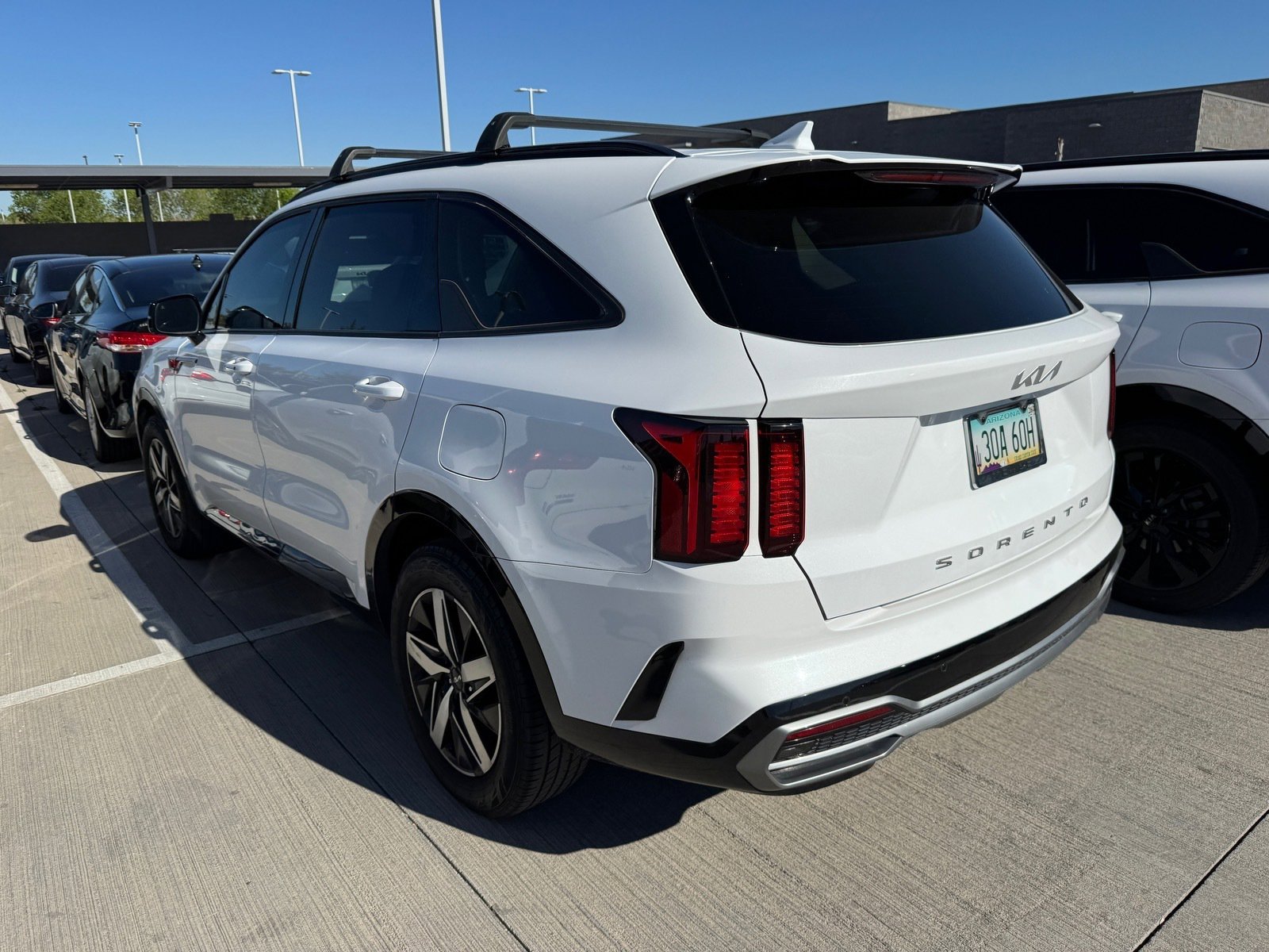 Used 2022 Kia Sorento S image 3