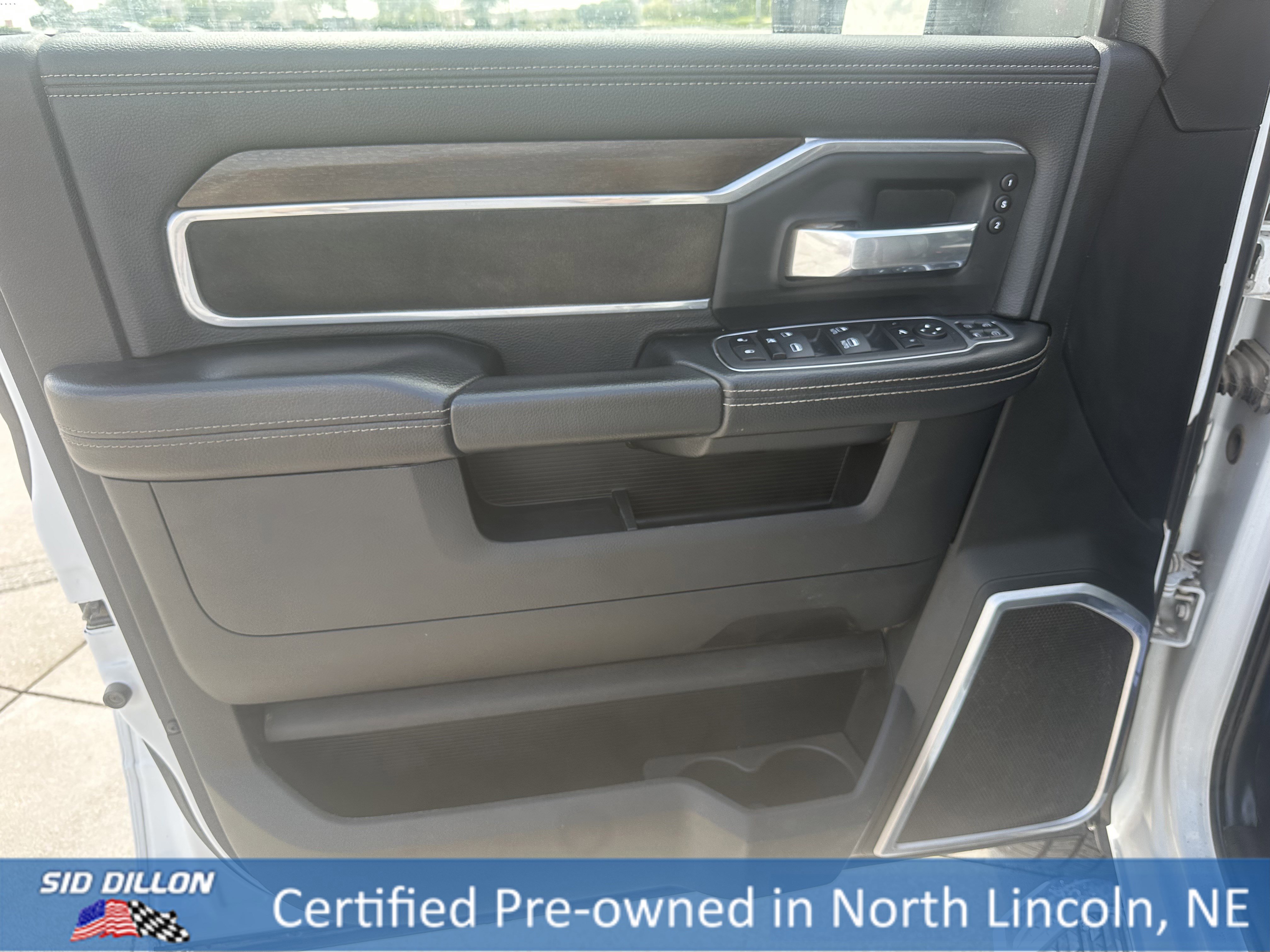 Used 2024 RAM 3500 Laramie w/ Bed Utility Group image 18