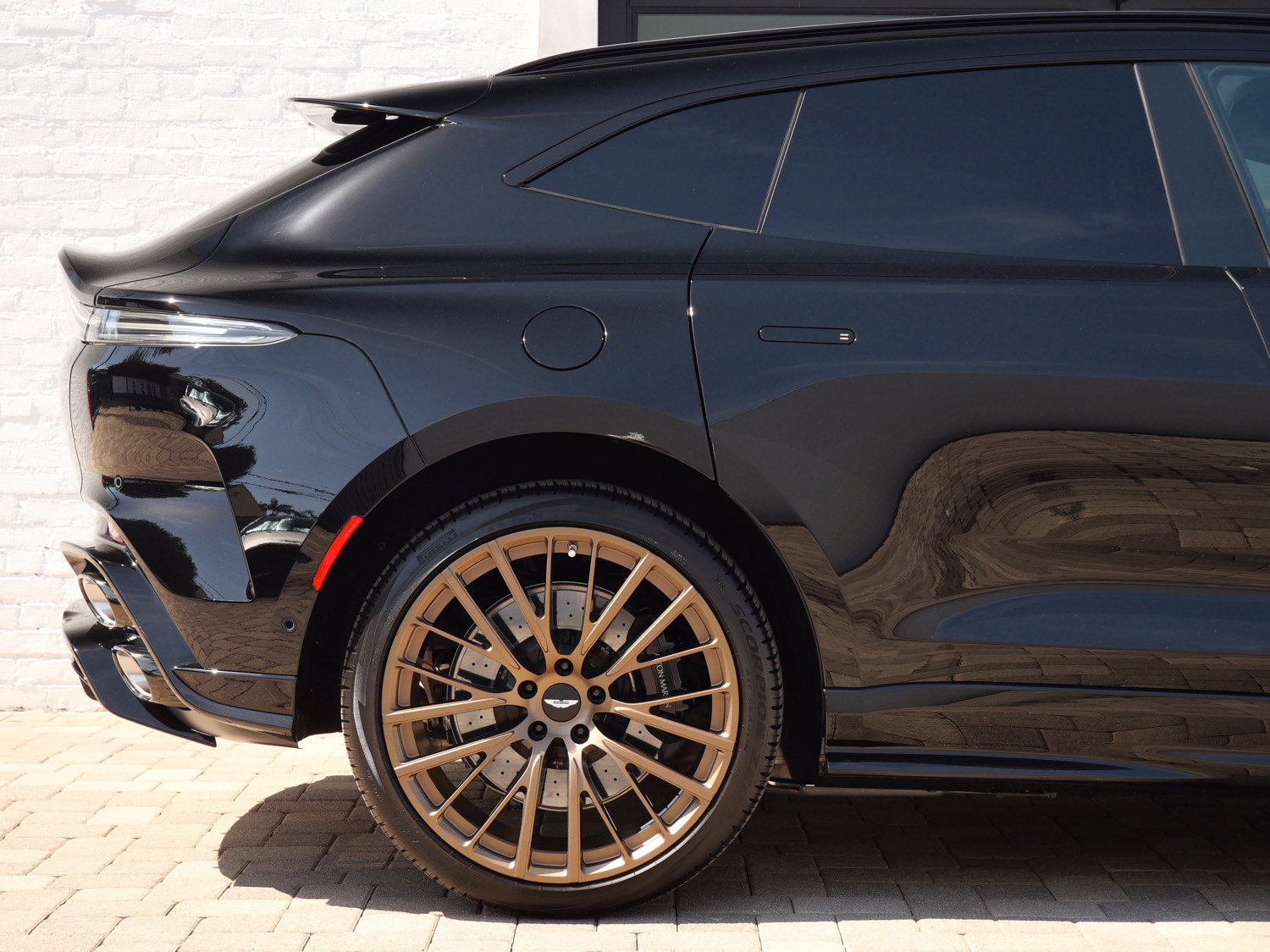 New 2026 Aston Martin DBX S AWD/4WD image 14