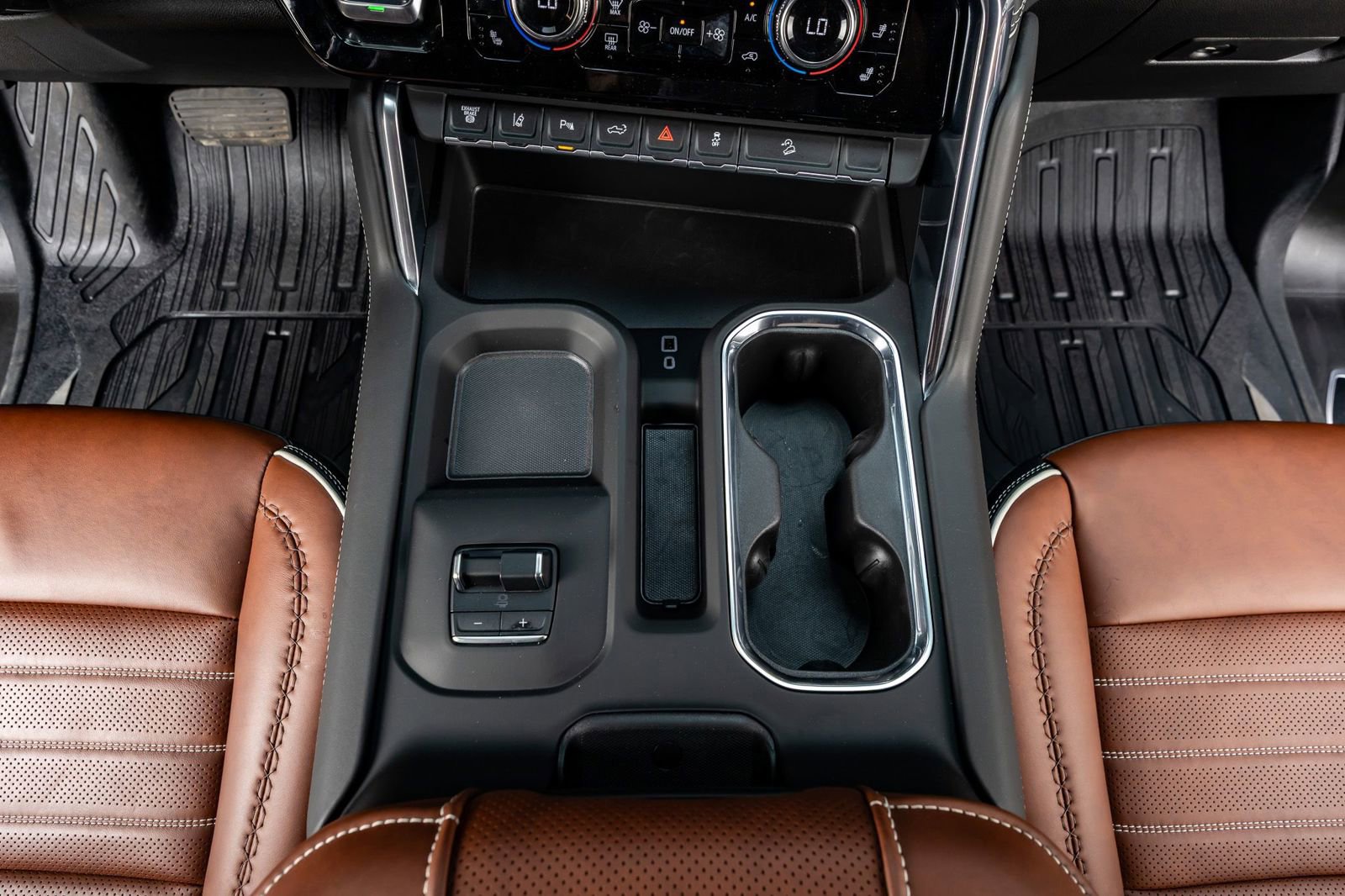 Used 2025 GMC Sierra 2500 Denali Ultimate AWD/4WD image 27