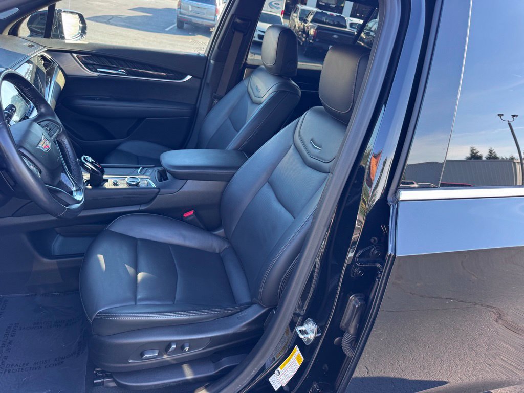 Used 2024 Cadillac XT6 Premium Luxury AWD/4WD image 19