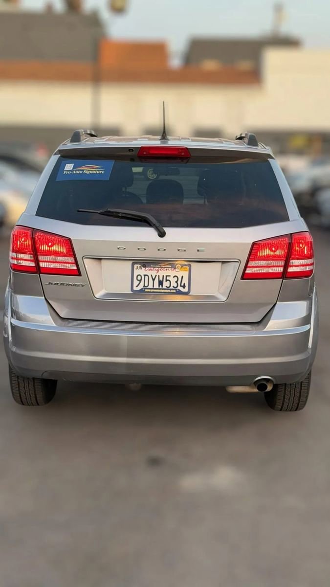 Used 2018 Dodge Journey SE w/ Popular Equipment Group FWD image 9