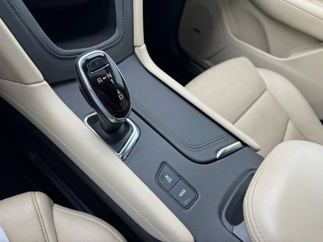 Used 2019 Cadillac XT5 Premium Luxury FWD image 12