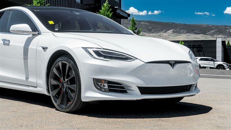 Used 2020 Tesla Model S Performance AWD/4WD image 9