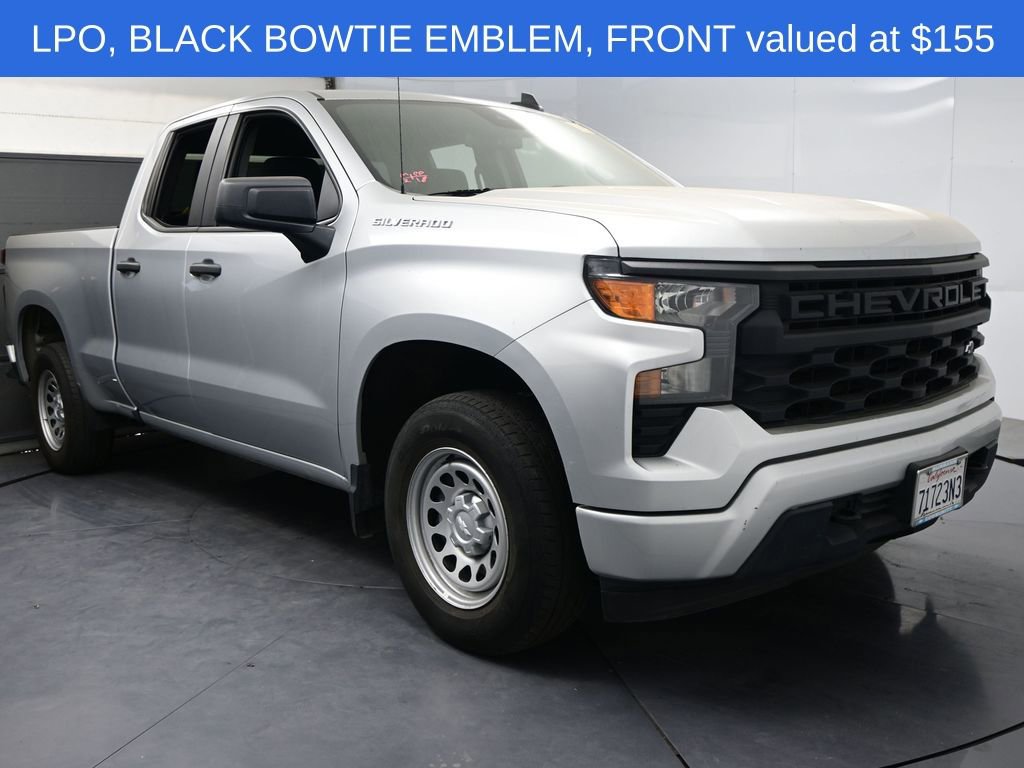 Used 2022 Chevrolet Silverado 1500 Custom image 2