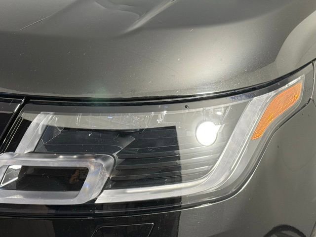 Certified 2021 Land Rover Range Rover SV Autobiography Dynamic image 12