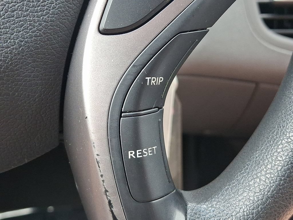 Used 2013 Hyundai Elantra GLS w/ Preferred Pkg FWD image 22