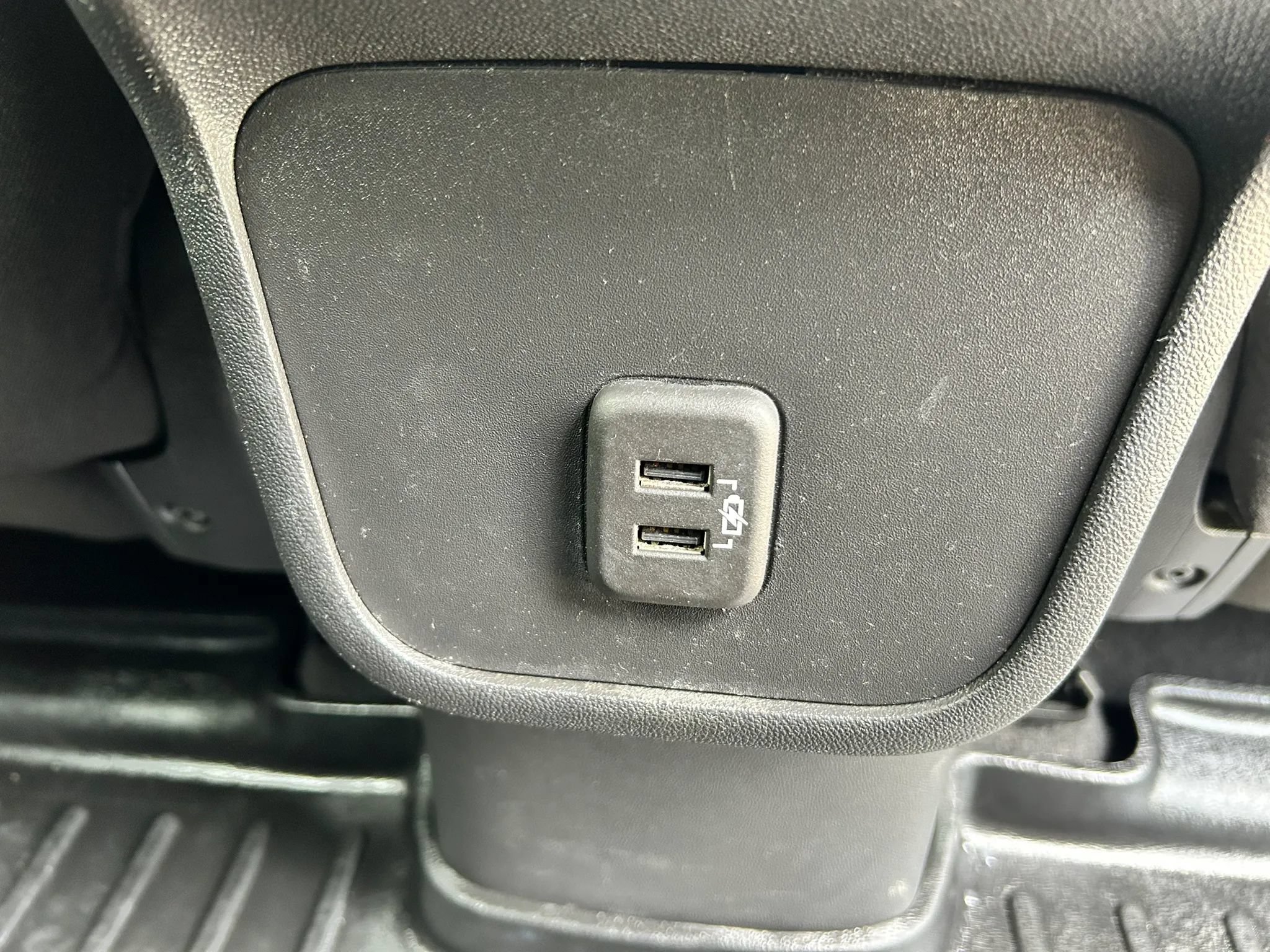Used 2021 Chevrolet Equinox LT FWD image 27