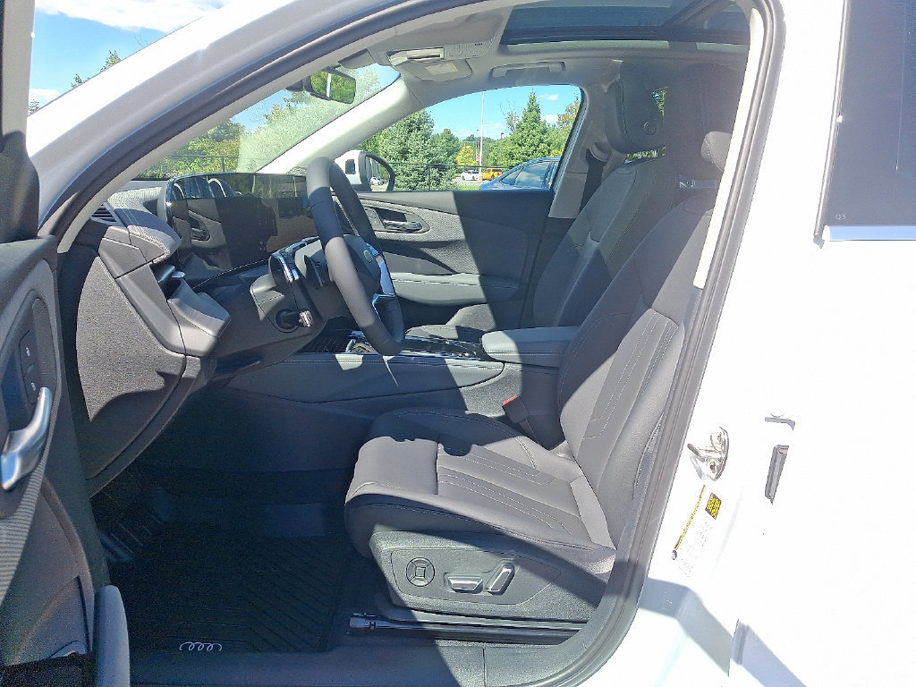 New 2026 Audi Q3 quattro 2.0T AWD/4WD image 6