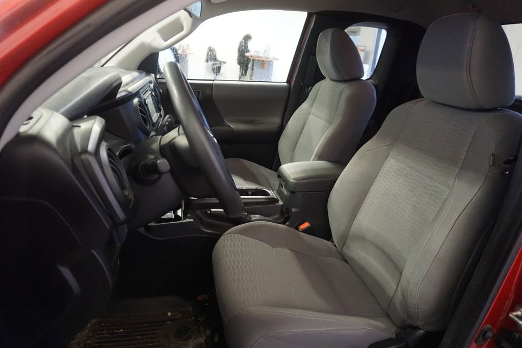 Used 2019 Toyota Tacoma SR AWD/4WD image 13