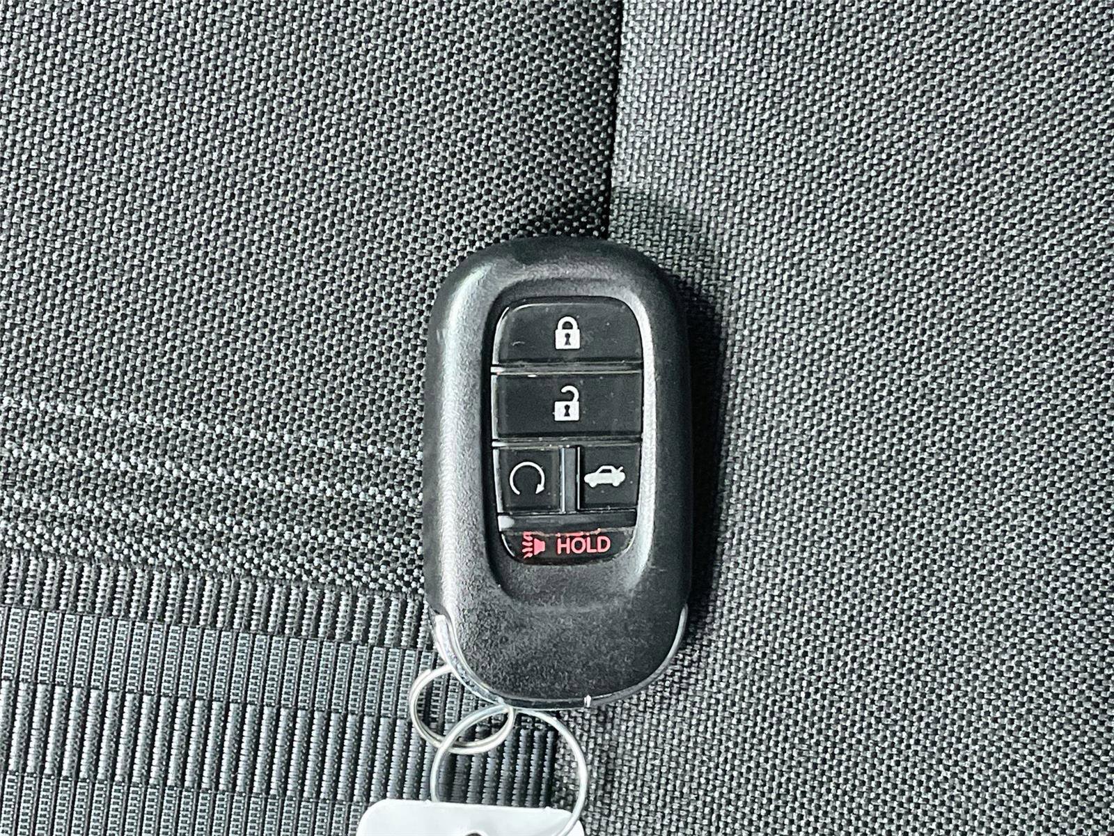 Certified 2025 Honda Civic Sport image 31